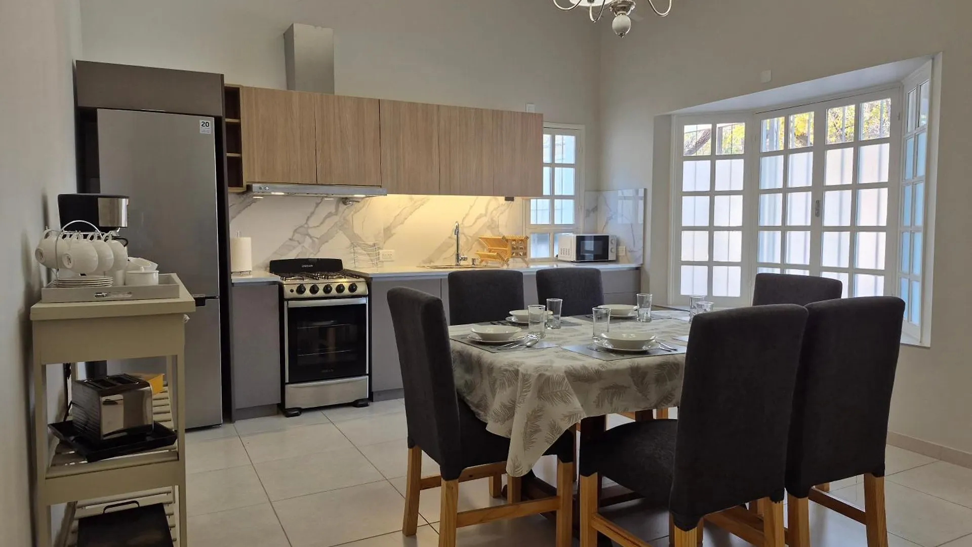 בית נופש הוילה Oasis Mendoza, Tu Hogar En La Cuidad