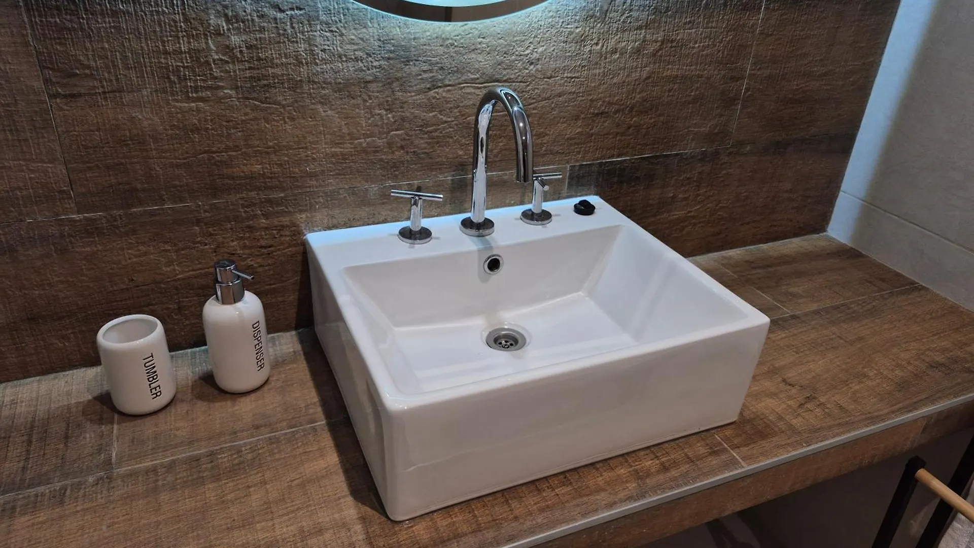 Vila Oasis Mendoza, Tu Hogar En La Cuidad 0*, Mendoza